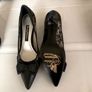 7.5 Beverly Feldman lace & leather 2” heels